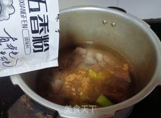 五香牛肉面的做法步骤：5