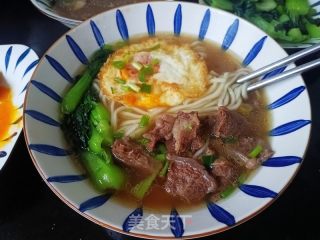 五香牛肉面的做法步骤：11