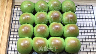 抹茶豆沙奶酪小餐包，口感超好、一次成功，非常适合新手练手的面包。的做法步骤：19