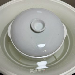 莲子鱼胶炖排骨的做法步骤：8