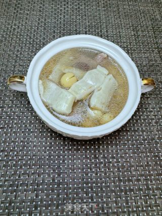 莲子鱼胶炖排骨的做法步骤：11