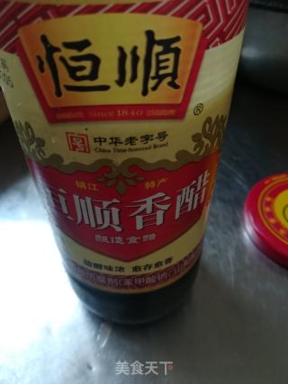 醋泡木耳花生的做法步骤：3