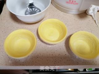 菠萝派的做法步骤：1