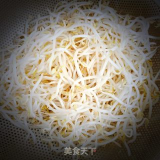 豆芽炒韭菜的做法步骤：4