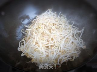 豆芽炒韭菜的做法步骤：5