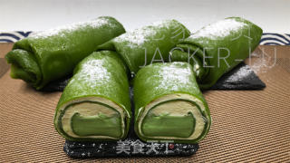 抹茶奶冻毛巾卷，清新抹茶、丝滑奶冻、甜蜜奶油，给人带来别样的舌尖享受。的做法
