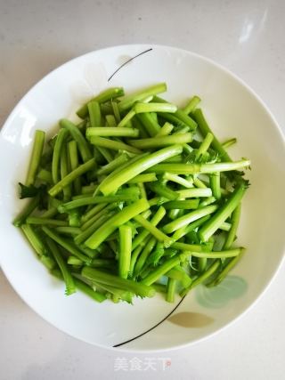 茼蒿两吃的做法步骤：13