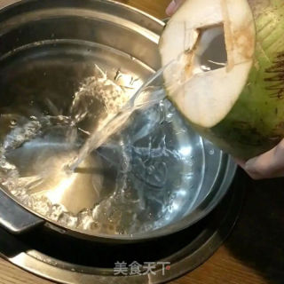鲍鱼椰子鸡的做法步骤：2