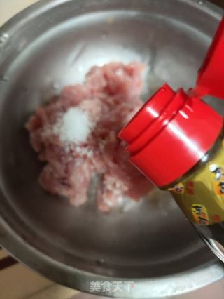 芹菜炒肉丝的做法步骤：3