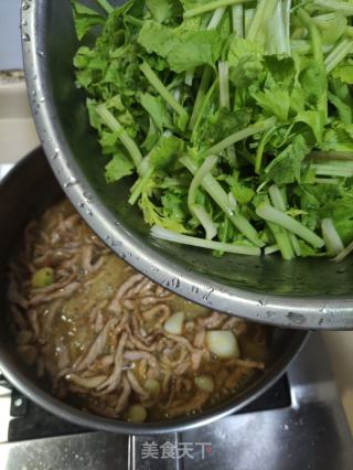 芹菜炒肉丝的做法步骤：7