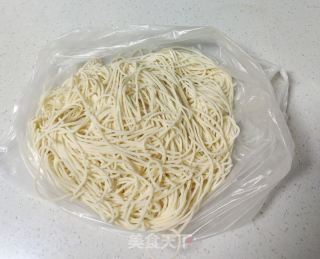 牛肉面的做法步骤：1
