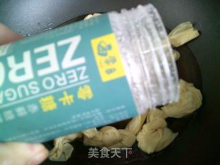 大头菜丝烧百叶结的做法步骤：8