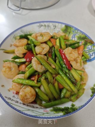 虾仁炒芦笋的做法步骤：10