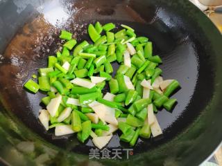 甜豆腰果炒鸡丁的做法步骤：5