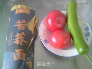 番茄夜开花苦荞面的做法步骤：1