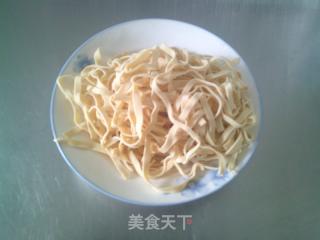 咸菜夜开花煮厚千张丝的做法步骤：2