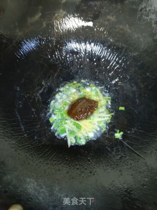 沙茶牛肉面的做法步骤：3