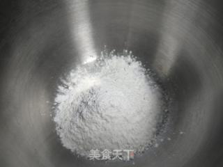 抖臀蛋糕的做法步骤：1