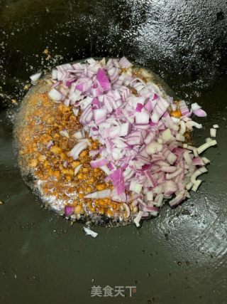 洋葱肉饼的做法步骤：5