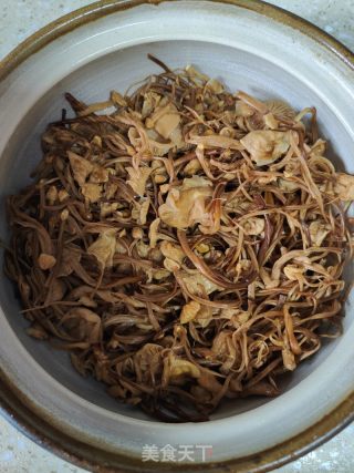 金针菇鸡煲的做法步骤：9