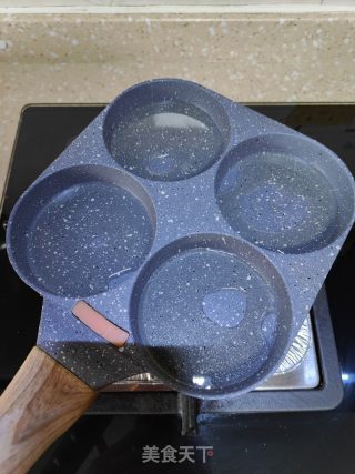 香煎玉米饼的做法步骤：10
