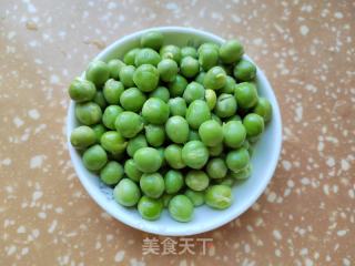 土豆乌米焖饭的做法步骤：3