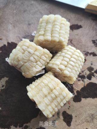 玉米冬瓜大骨汤的做法步骤：3