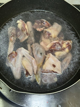 冬瓜老鸭汤的做法步骤：1