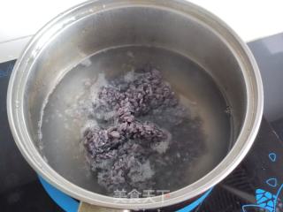乌米酒酿鸡蛋汤的做法步骤：2