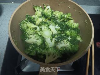 胡萝卜西兰花鸡胸肉养生菜团的做法步骤：5