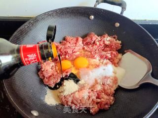 槐花水饺的做法步骤：4