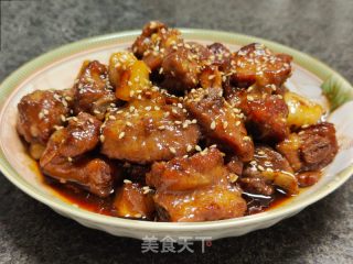 酸梅排骨的做法