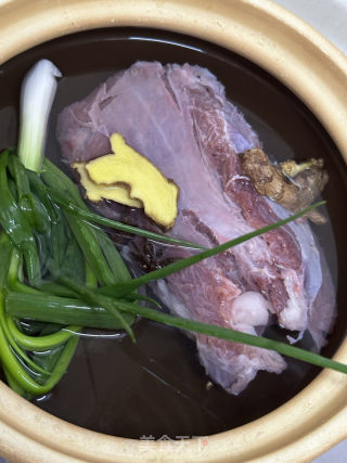 凉拌牛肉的做法步骤：1