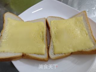 芝士青瓜三明治的做法步骤：1