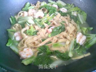 虾仁毛毛菜苦荞面的做法步骤：11