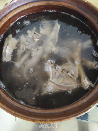 节瓜苹果鸡骨汤的做法步骤：2