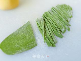 玫瑰花馒头花束的做法步骤：6