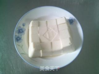 鲜虾鱼板豆腐汤的做法步骤：2