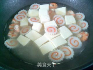 鲜虾鱼板豆腐汤的做法步骤：12