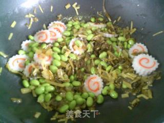 咸菜鱼板炒毛豆的做法步骤：8