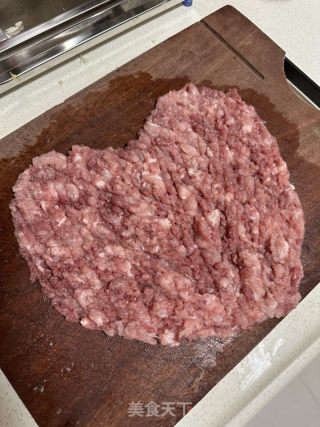 东北酸菜饺子的做法步骤：4