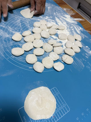 东北酸菜饺子的做法步骤：6