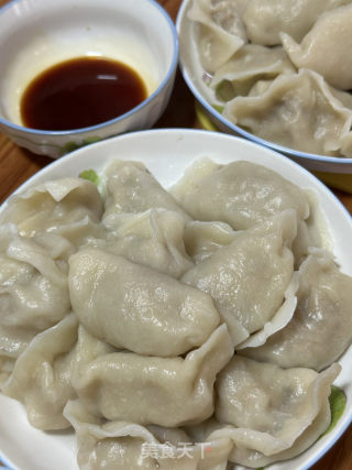 东北酸菜饺子的做法步骤：9