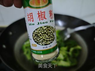 青椒炒牛肉的做法步骤：6