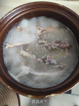 咸鸡骨春菜汤的做法步骤：4