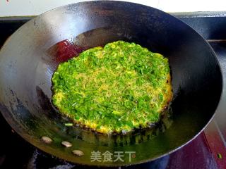 韭菜末炒蛋的做法步骤：4