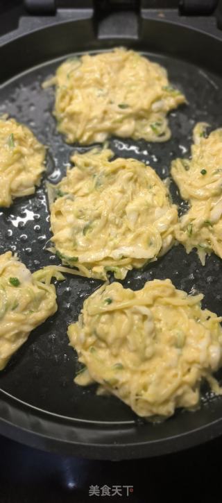 蔬菜鸡蛋饼的做法步骤：4
