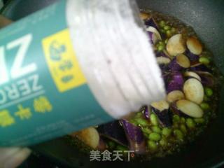 茄子烧毛豆的做法步骤：9