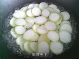 鱼板炒夜开花的做法步骤：6