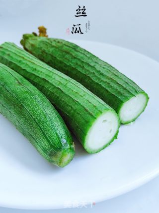 丝瓜炒鸡蛋的做法步骤：2